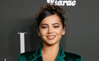 Isabela Merced Height