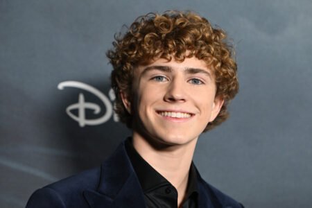 Walker Scobell Height